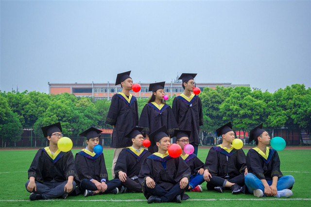 新華畢業(yè)季，明媚不憂傷