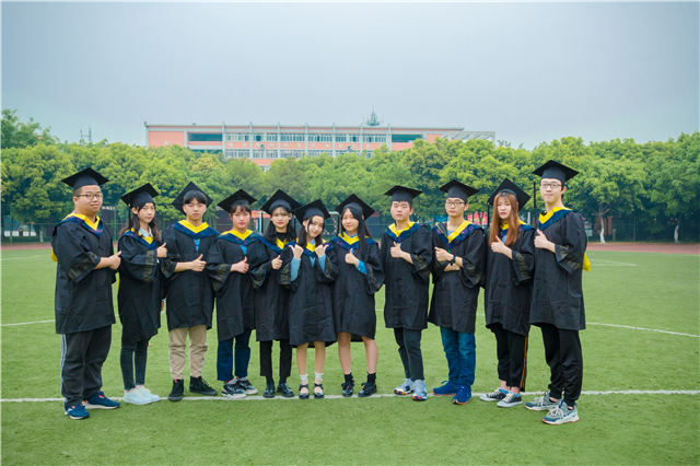 最美畢業(yè)季|此去繁花似錦，歸來仍是少年！