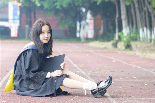 最美畢業(yè)季|此去繁花似錦，歸來仍是少年！