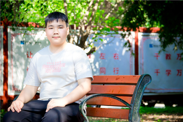 白宇翔|初中輟學，沒有技術(shù)怎么辦？選對專業(yè)很重要！