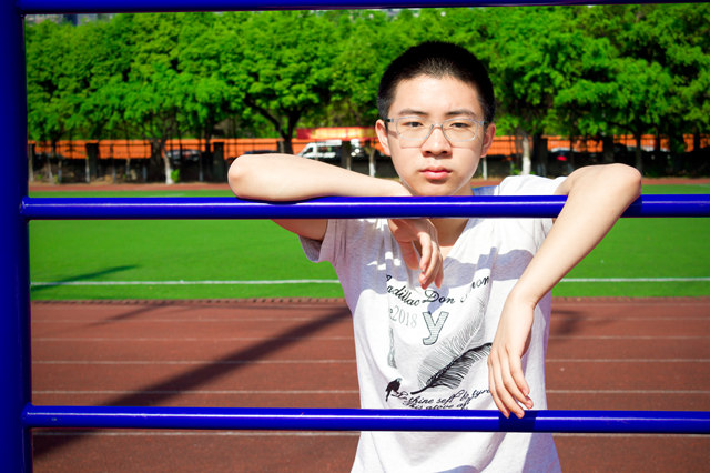 王純菲|輟學(xué)路上，重拾希望與未來不期而遇