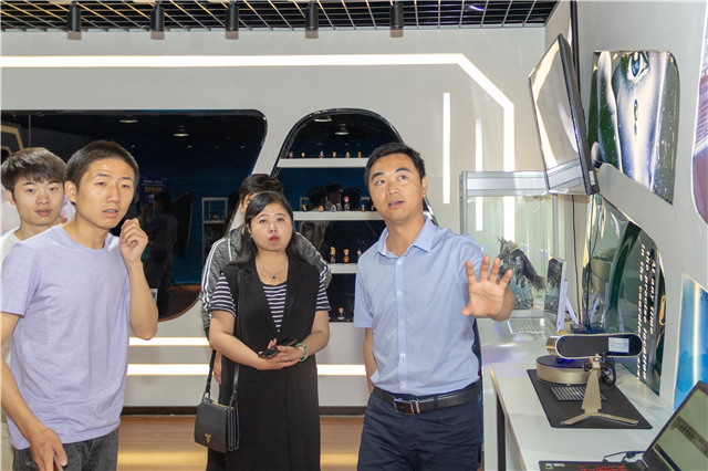 百家媒體進(jìn)校園，讓你看到一個不一樣的四川新華！