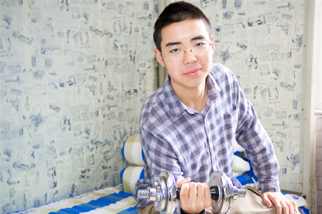 走出陰霾，相信不遠處就有勝利的曙光