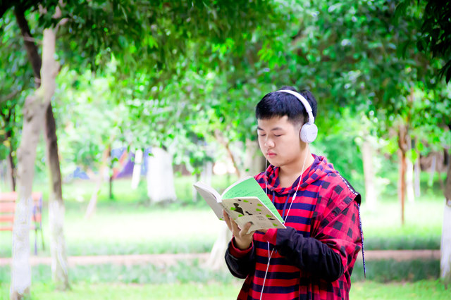 感謝家人的支持，讓我在新華的天空下以夢為馬