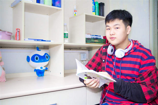 感謝家人的支持，讓我在新華的天空下以夢為馬