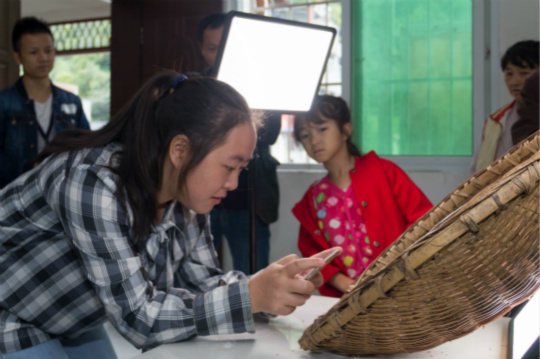 【永恒的初心】新華公益進(jìn)行時(shí)，互聯(lián)網(wǎng)助力農(nóng)村特色產(chǎn)業(yè)行萬(wàn)里！