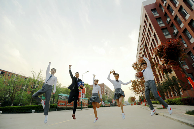 什么樣的學(xué)校好，就業(yè)前景是擇校的金標(biāo)準(zhǔn)！