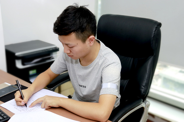 就業(yè)學(xué)子——杜亞林