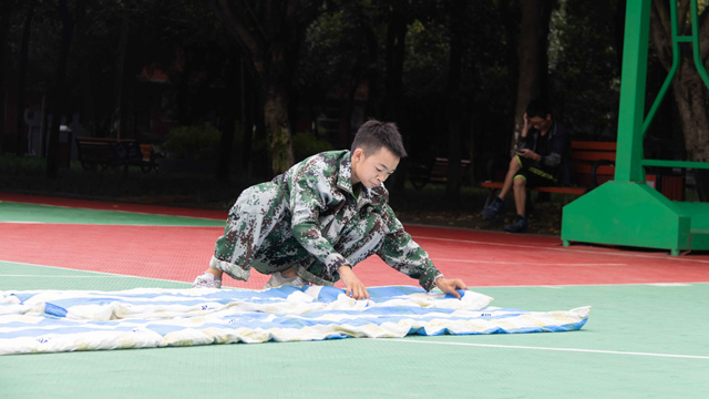 新生故事|不向生活低頭，我來新華證明自己 