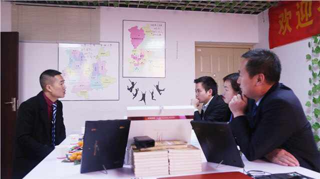 在關懷中演繹精彩 在關懷中綻放華彩！