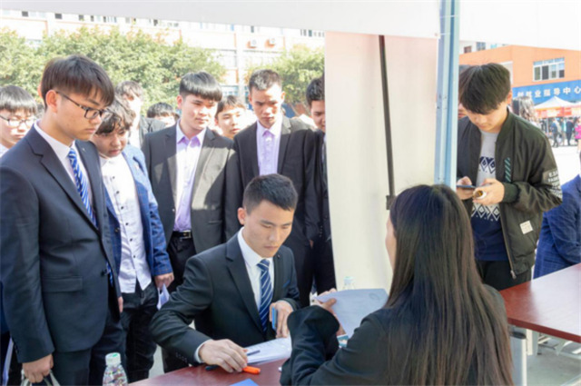 職業(yè)教育遍地開花，如何選擇一所好學(xué)校？