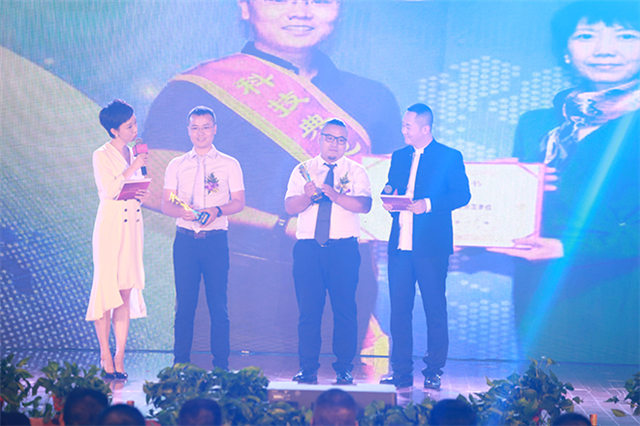 學(xué)技術(shù) 來(lái)新華 ：職業(yè)教育演繹精彩故事