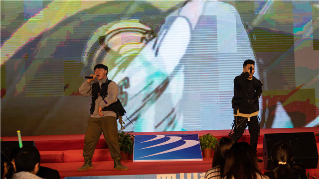 多圖預(yù)警，四川新華“慶國慶·迎新生”大型文藝晚會精彩回顧！