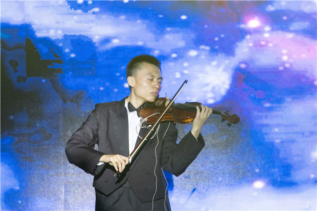 多圖預(yù)警，四川新華“慶國慶·迎新生”大型文藝晚會精彩回顧！