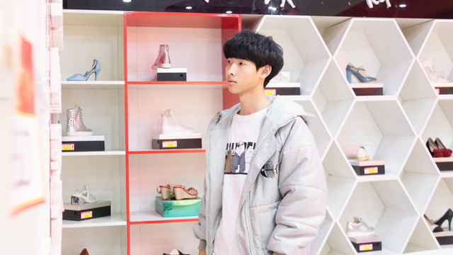 新生故事|秦金鵬：初中輟學(xué)來新華，圓自己一個“電商夢” 