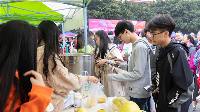 越專業(yè)越出色|四川新華雙11校園購物節(jié)火力全開