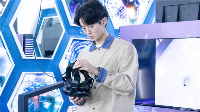 張良杰：人生沒(méi)有捷徑，唯有一步一腳印 