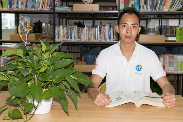 創(chuàng)業(yè)學子李志朋：天道酬勤，未來可期