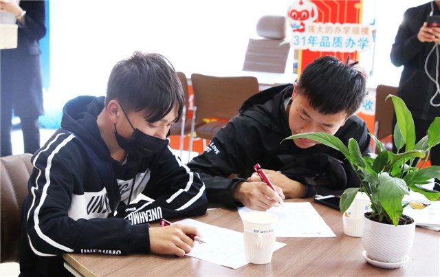 學(xué)技術(shù)為什么選擇四川新華之就業(yè)篇！