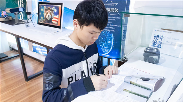 換個(gè)方式逆襲成“學(xué)霸”