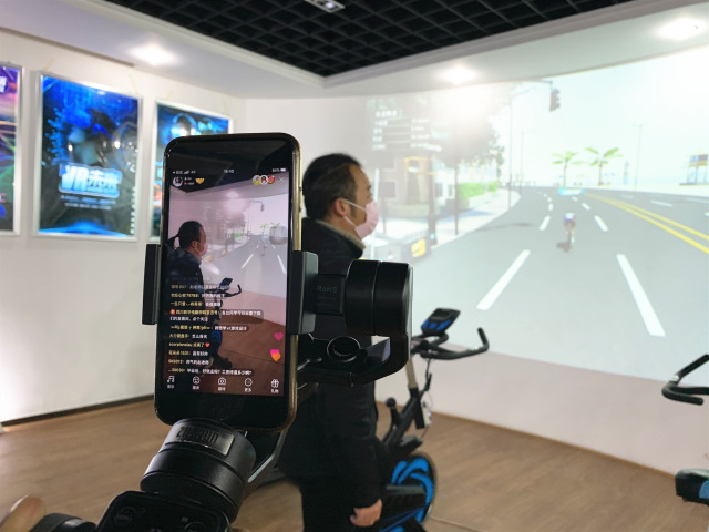 足不出戶，四川新華電腦學(xué)院帶您一對一參觀校園