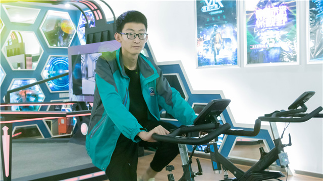 來新華學(xué)設(shè)計(jì)，為夢(mèng)想加冕