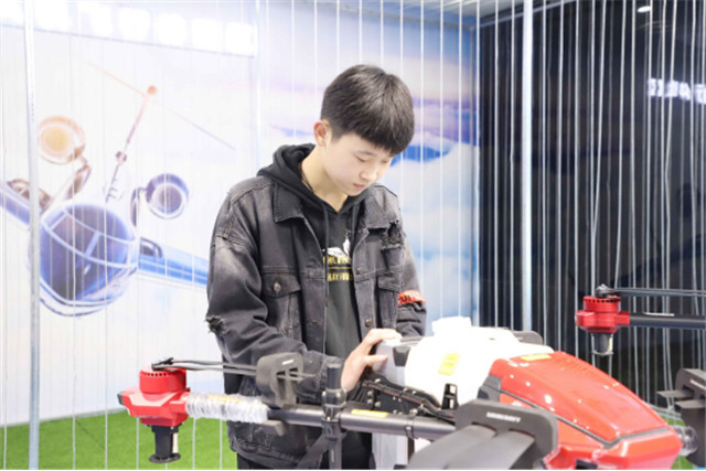 【媒體關(guān)注】無(wú)人機(jī)應(yīng)用看新華