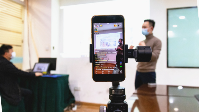 新華名企研學(xué)游，和未來(lái)boss聊工作