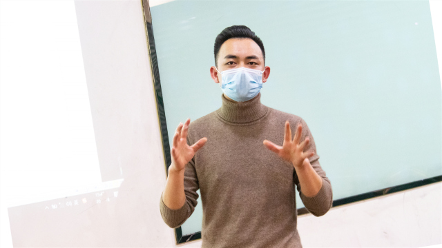 新華名企研學(xué)游，和未來(lái)boss聊工作