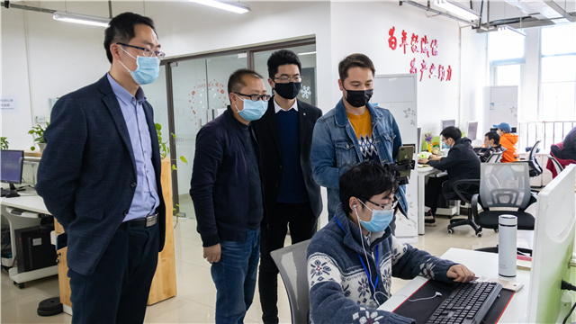 名企研學(xué)游，跟著創(chuàng)業(yè)大咖走進(jìn)游戲動(dòng)畫的世界