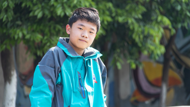 三人結(jié)伴來新華，老朋友再做新同學(xué)！