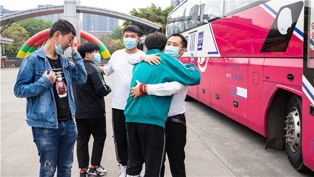 闊別母校，我們滿意就業(yè)啦！