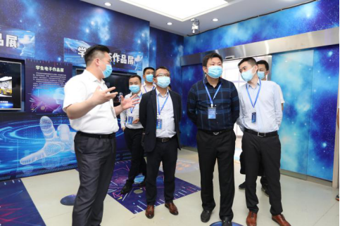 重磅！新華教育集團(tuán)與華為正式達(dá)成全面合作