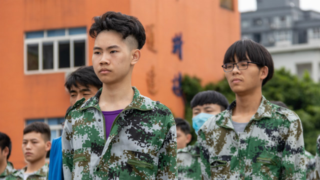 新生的第一課，軍訓(xùn)生活打響了新生活的第一槍！