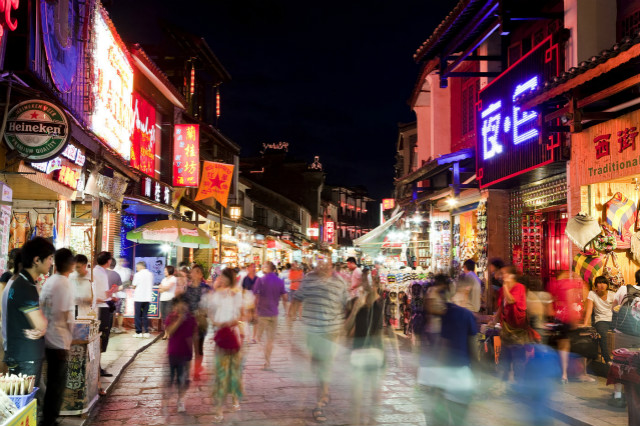 互聯(lián)網(wǎng)巨頭們的地攤爭奪戰(zhàn)