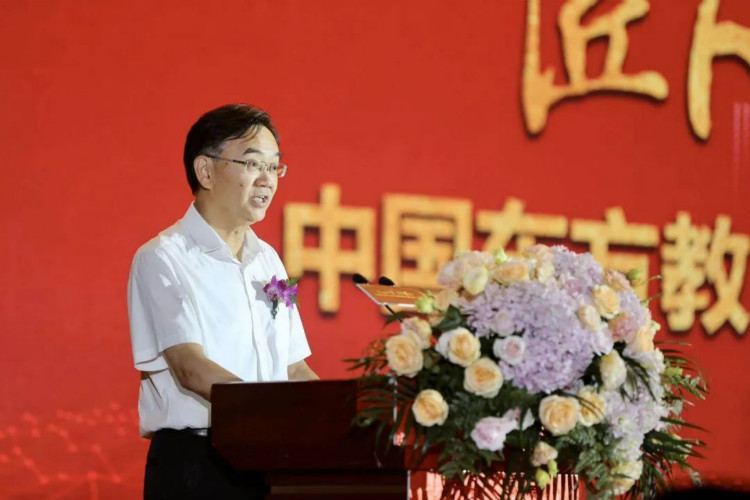 “匠心引領(lǐng) 筑夢東方”