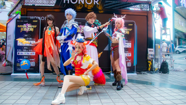 電競(jìng)少年又雙叒叕奪得冠軍，新華行走中的冠軍！