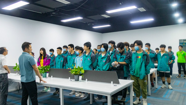 新華名企研學游——藝點科技