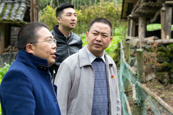 新華教師奮進(jìn)擔(dān)當(dāng)，用技能脫貧托舉希望