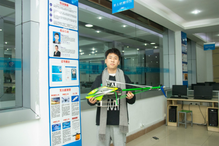 少年當自強，來新華圓兒時夢想