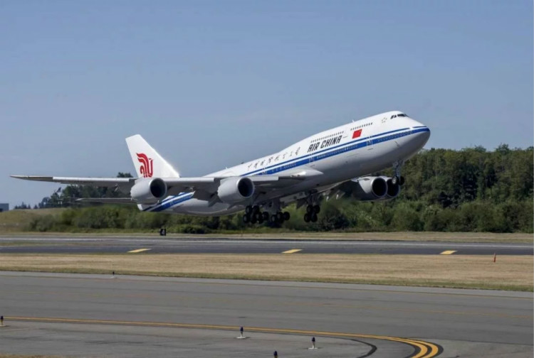 “神鳥”起飛了！成都天府國(guó)際機(jī)場(chǎng)試飛四川新華迎來(lái)高光時(shí)刻！