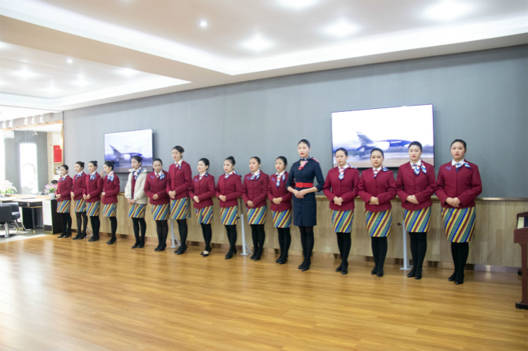 “神鳥”起飛了！成都天府國(guó)際機(jī)場(chǎng)試飛四川新華迎來(lái)高光時(shí)刻！