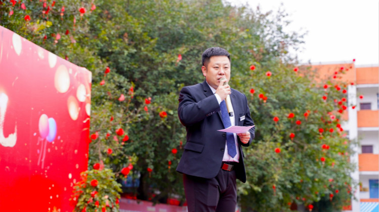 新生見(jiàn)面會(huì)開(kāi)學(xué)的第一課——院長(zhǎng)助理寄語(yǔ)