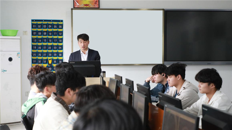 這個(gè)動漫火了！揭秘《新華小趣事》創(chuàng)作團(tuán)隊(duì)背后的故事！