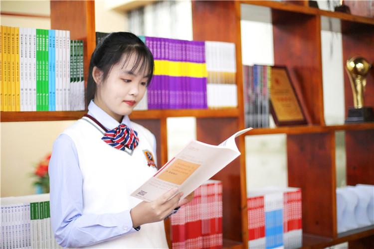 媒體關(guān)注：職業(yè)教育聚焦“真本事” 新華引路學(xué)子“好前程”