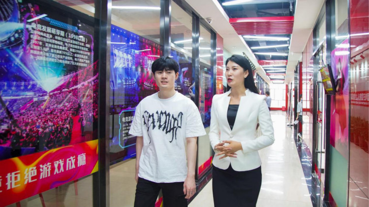 《老師來(lái)了》公開(kāi)課全新起航，“護(hù)國(guó)螳螂”靈藥龍城太原激情開(kāi)講！