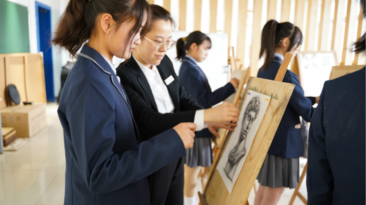 學(xué)幼師專(zhuān)業(yè)，為什么要選四川新華？