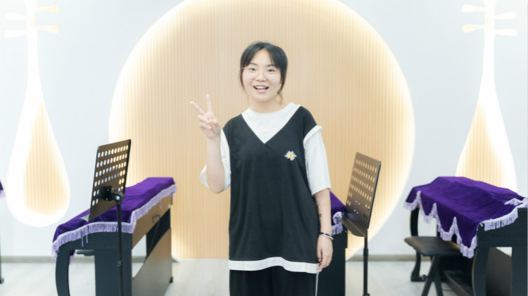 楊晶：手把手教學(xué)的老師，讓我找到自信