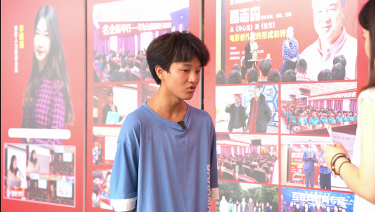 轉(zhuǎn)校來新華，乘著夢(mèng)想的東風(fēng)搏擊長(zhǎng)空！