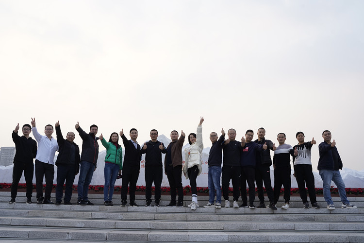 2021四川新華冬季大練兵圓滿舉行，開(kāi)啟2022新征程！